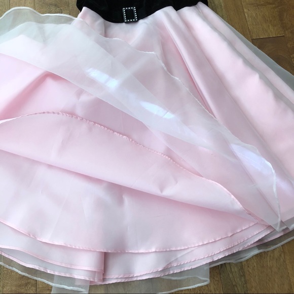 Pretty in Pink Dress - Picture 5 of 8